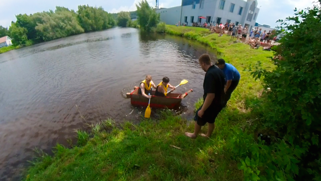 bateau de carton